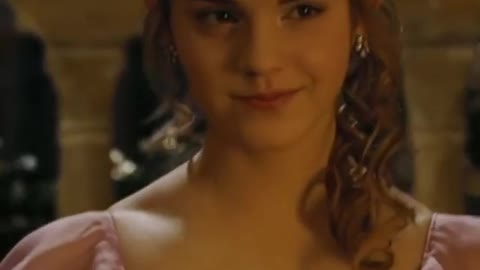 Harry patter with hermione in indian song.