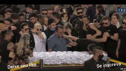 Last goodbye to Brazilian singer Marilia Mendonç