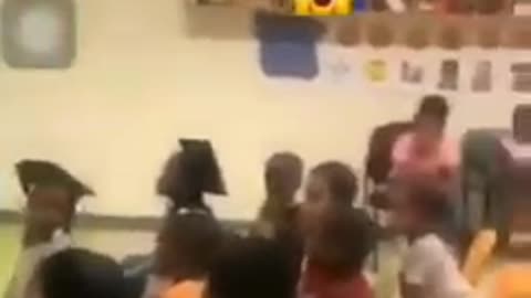 Student tells teacher to stfu and calls her a batch during Kindergarten graduation