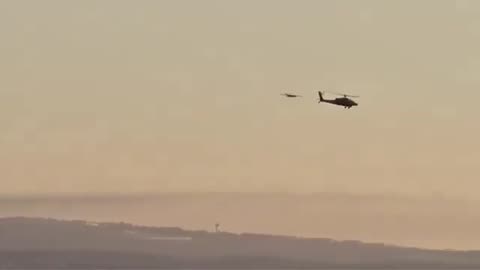Los cielos de israel durante un ataque con drone de Hezbolá este sábado 19-Oct