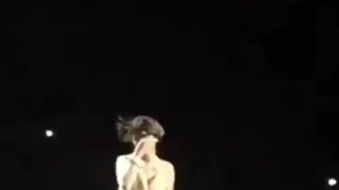 Selena Gomez - Who Says Jose, CA-5/11/16-[HD] Live-saminar