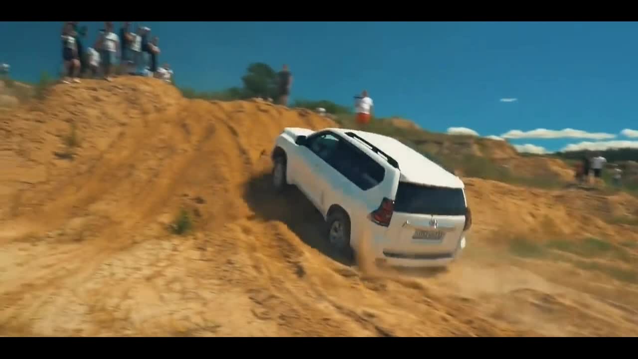 The speed of this off-road vehicle is lightning fast.