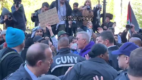 Watch pro-Hamas protesters push back CCNY campus police