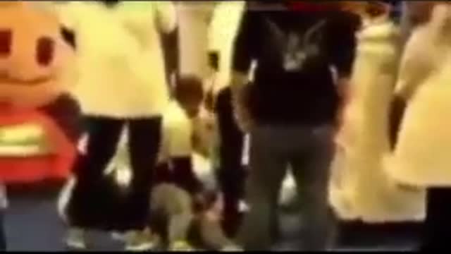 Una sedicenne 10 minuti dopo la puntura (in Israele)