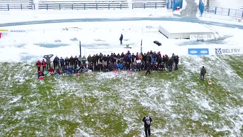 Navijači Osijeka u manje od tri sata očistili stadion od snijega