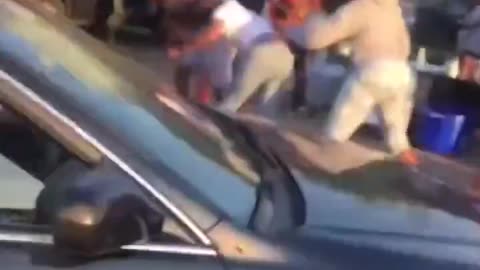 Mother jumps into her daughter's fight with a bat & starts swinging 😭