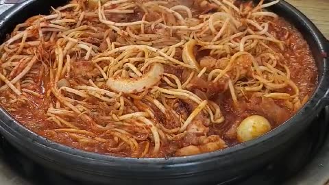 Stir-fried beef octopus giblets 2