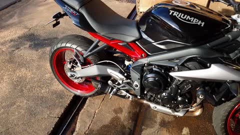 Triumph Street Triple 675 R