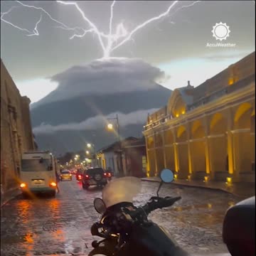Incredible video shows lightning 'strikes upwards' from Agua Volcano in Guatemala