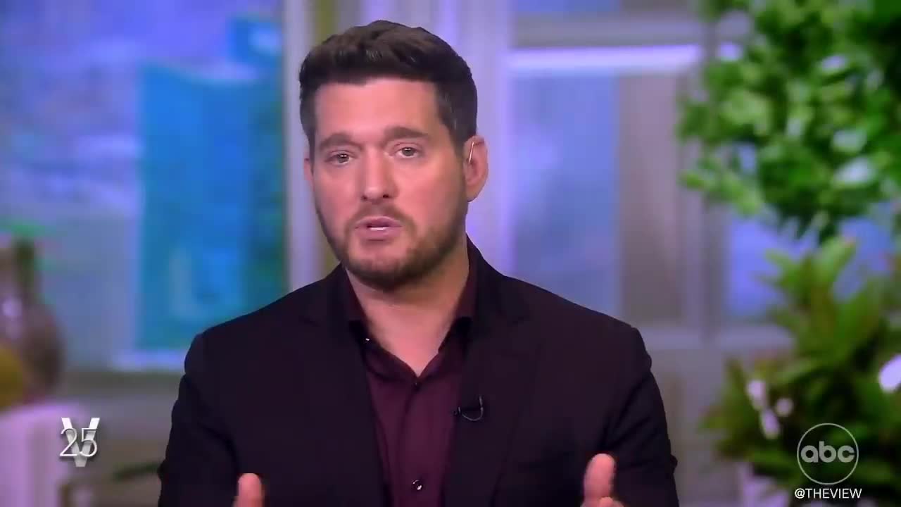 Michael Bublé Discusses Balancing Career and Fatherhood