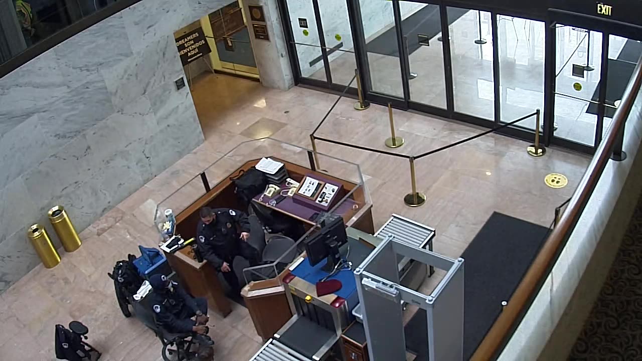 1451HSOB02ConAveDoor_2021-01-06_11h13min20s933ms.mp4