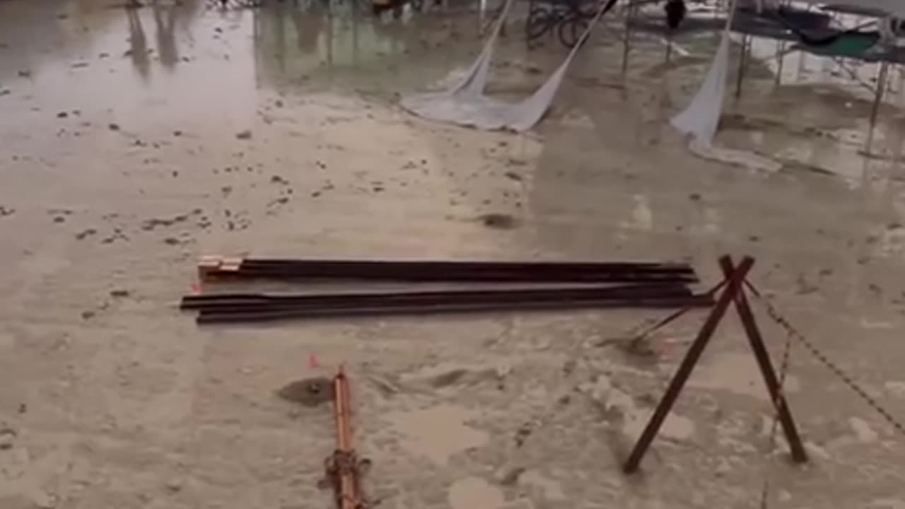Heavy rain & mud at the Burning Man Festival in Nevada