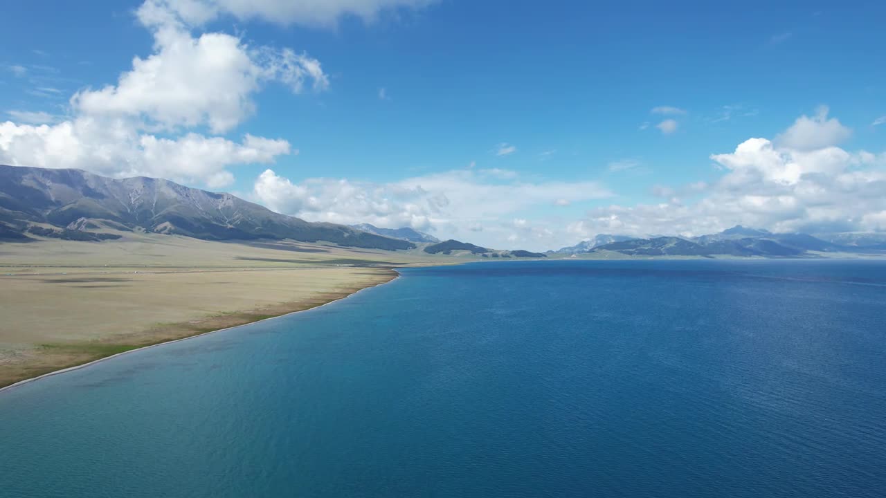 Blue sky and white clouds lake