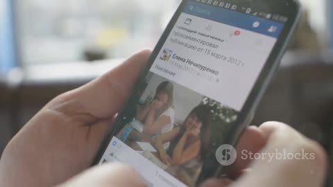 Eno leto prepovedan na facebooku