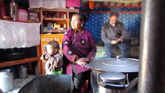 MONGOLIA ACAMPAMENTO MONGOL DIA 2