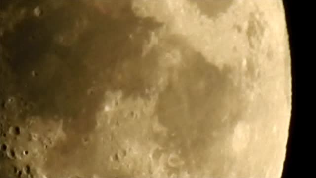 Amazing zoom of the Moon