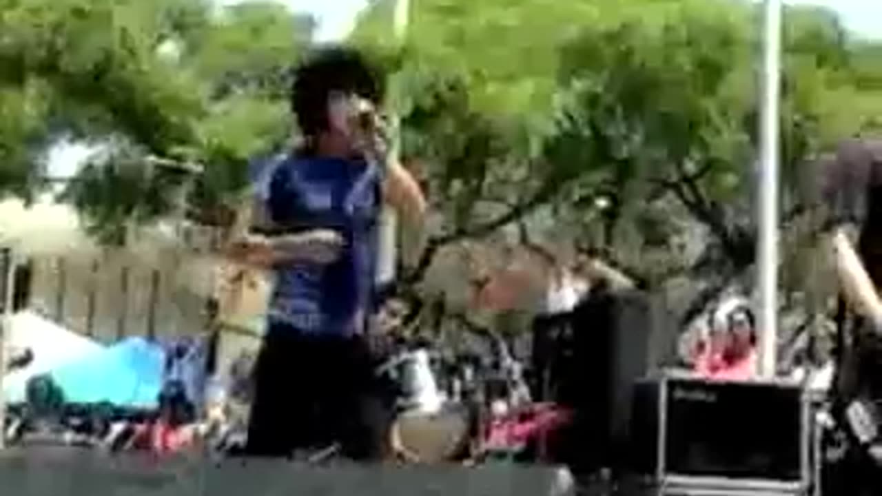 At The Drive In - One Armed Scissor (Official Music Video) HD