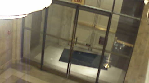 0179USCH01MemorialDoorInterior_2021-01-05_02h23min10s033ms.mp4