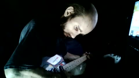 [Cyraxx Youtube 2021-9-3] Me Playing a random BluesPunk rock track on the spot