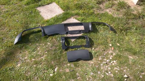 R63 AMG diffuseur et attache remorque