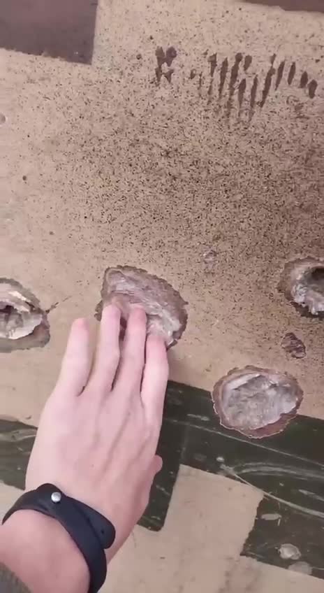 M113s don't offer much protection to the occupants.