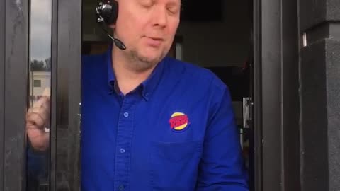 Truck Driver Who Can't Fit Truck in Drive Thru Can't Get Food During Pandemic