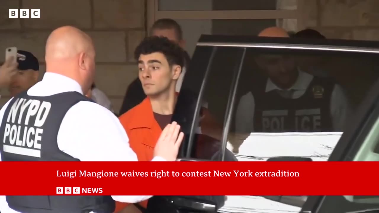 Luigi Mangione being extradited to New York - BBC News