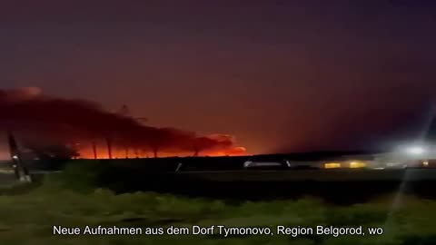 Neue Aufnahmen aus dem Dorf Tymonovo in der Region Belgorod, wo noch immer das Munitionsdepot brenn