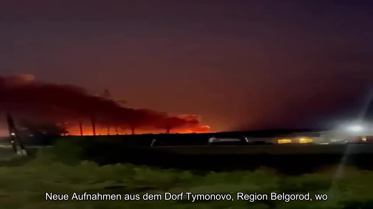 Neue Aufnahmen aus dem Dorf Tymonovo in der Region Belgorod, wo noch immer das Munitionsdepot brenn