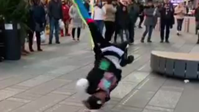 Bboying in public in front of peoples || powermoves | Flips in public || Public reactions ||