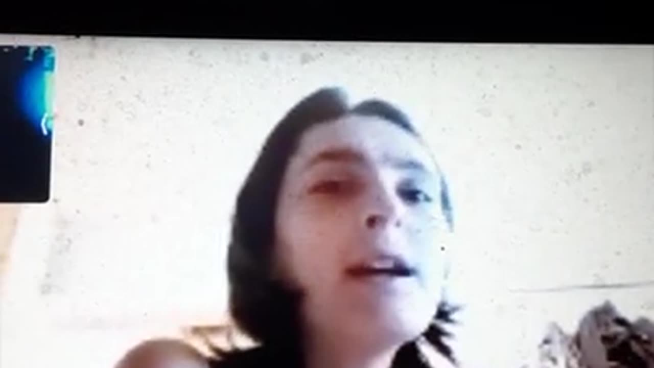 [Cyraxx Youtube 2021-10-30] stop misgendering my girlfriend (Screen Flipped)