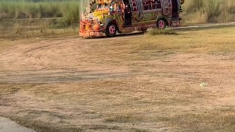 kashmir buses beutiful art world famous