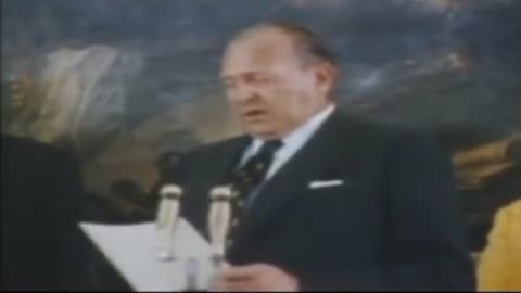 Juan de Borbón abdica en su hijo (14/05/1977)