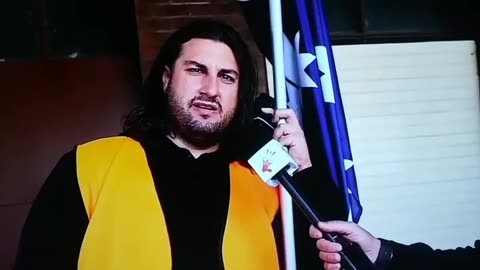 Brave Australian man resists lockdowns