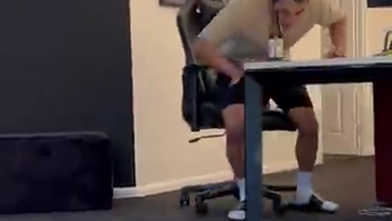 Never leave your drink unattended๐๐๐๐๐