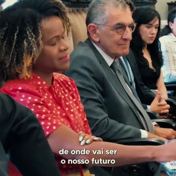 Tarcísio de Freitas doa terreno para universidade voltada a negros