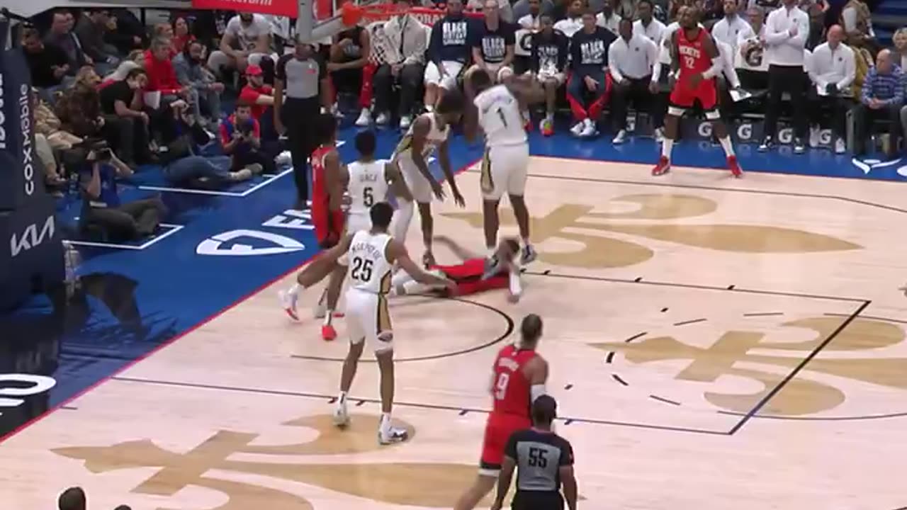 Zion ATOMIC CRUSH! Ball in the Grandstand! (Rockets-Pelicans)