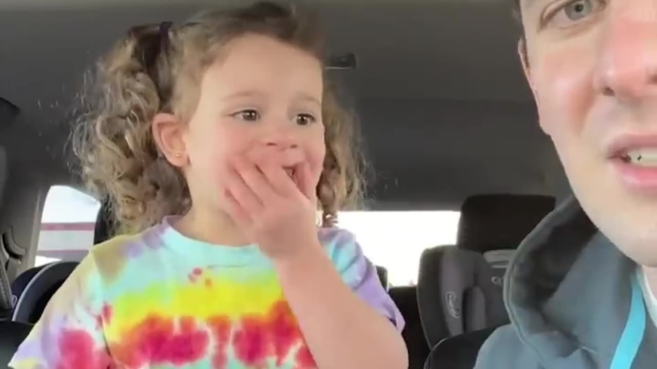 Little girl has priceless reaction to her dad's shaved beard