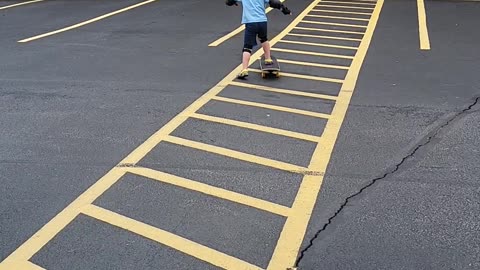 Mason skateboarding