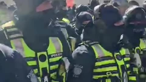 Historical Scenes in Ottawa as Protesters Implore the Police to Stop Blindly Following Orders