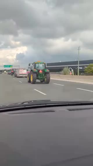 Tractor Convoy Hwy 7/8 August 28, 2004