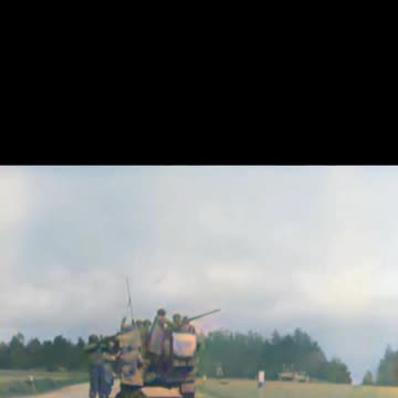 US attempts lucky shotwith M1 on German Bf 109 unusual #Colourized footage🇺🇸 🎯 🇩🇪 🎥