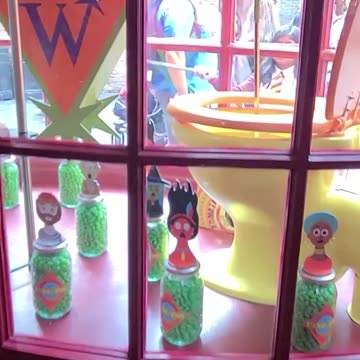 Let's Go Shopping At Universal Studios Orlando Resort! #harrypotter #wizardingworld #florida