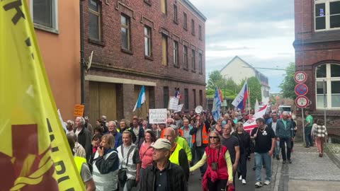 Wolgast: Der Demonstrationszug setzt sich in Bewegung 07-06-2022