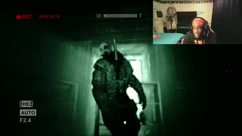 I PLAYED OUTLAST FOR THE FIRST TIME EVER ON HALLOWEEN NIGHT *I passed out* (Part 1)