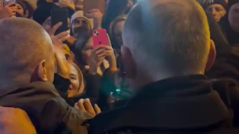 Spontaneous meeting of the President of AndrzejDuda with the inhabitants of Lviv.