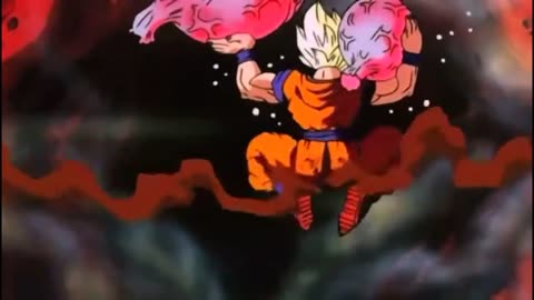 DBZ- Goku se quema dentro de Boo