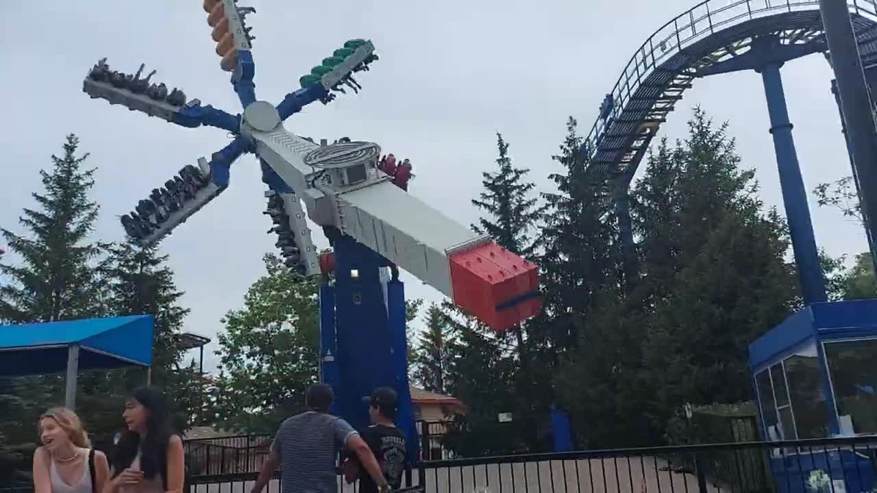 Canada Wonderland Amusement Park, Thrill Rides, Theme Park, Roller Coaster