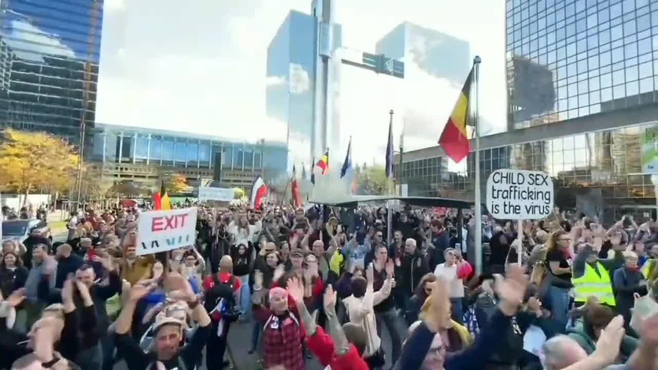 Brussels: anti EU and anti government protest