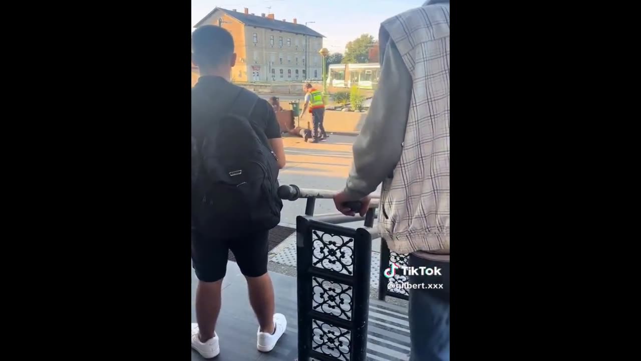 ko'd by Hungarian chad